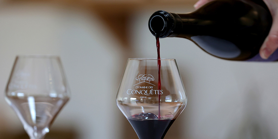 Le Domaine des Conquêtes à Aniane produit des vins IGP Saint Guilhem le Désert en blanc, rosé et rouge de manière respectueuse de l'environnement.(®SAAM fabrice CHORT)