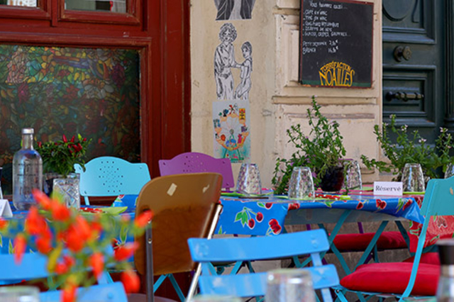 Découvrez la terrasse de Tatie Cherry Sète (® SAAM-fabrice CHORT)