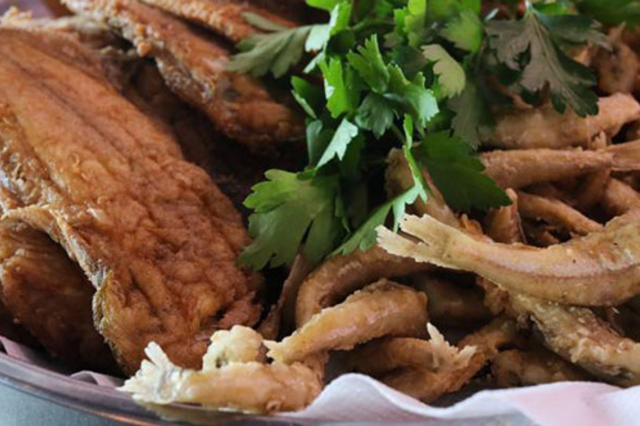 Chez Sauveur au Crès • Friture de poissons tous les jeudis midi