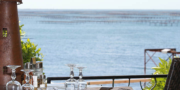 La Palourdière à Bouzigues propose une cuisine qui fleure bon la Méditerranée au bord de l'Etang de Thau.(® SAAM fabrice Chort) La Palourdière à Bouzigues propose une cuisine qui fleure bon la Méditerranée au bord de l'Etang de Thau.(® SAAM fabrice Chort)