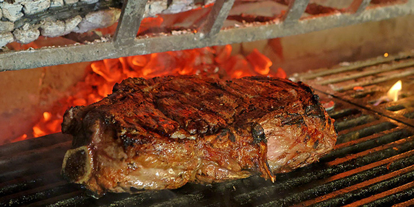 Le restaurant L’effet Jardin à Lattes est un restaurant de grillades au feu de bois à Montpellier.