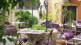 Les Gourmands Montpellier : restaurant avec patio et terrasse ombragée en centre-ville (®SAAM-fabrice CHORT)