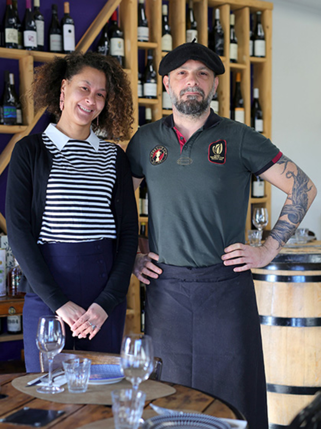 Bouteilles à la Mer Sète dirigé par Caroline et Didier Lefay ( ® SAAM-fabrice CHORT)