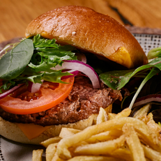 Bistrot de l'Eglise Fabrègues • restaurant cuisine faite maison  • burger maison (® bistrot de l'église - emmanuelle Grimaud)