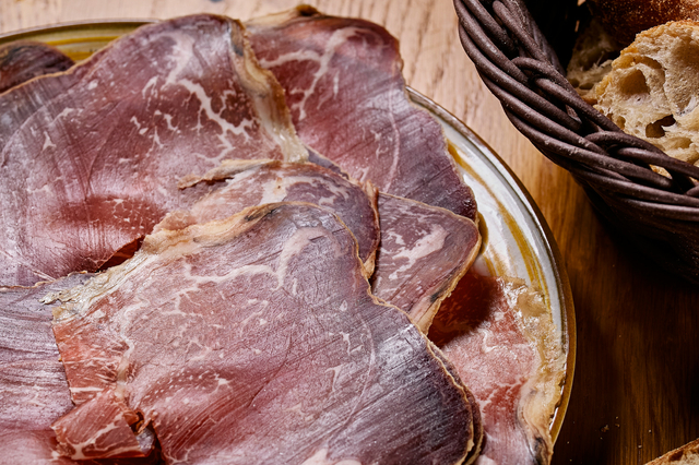 Cecina de Leon - Tapas chez Le Bistrot de l'Eglise Fabrègues