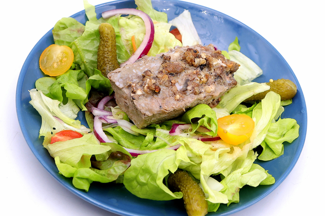 Terrine maison cochon et veau - Restaurant Galinette Marseillan