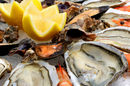 Plateaux de coquillages et de fruits de mer à emporter - Bouzigues 