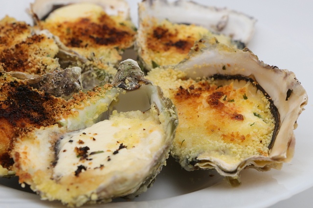 Huîtres gratinées de Bouzigues - L'Ambre de Thau