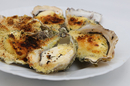 Où manger des huîtres à Bouzigues ? Au restaurant L’Ambre de Thau sur l'étang de Thau. Ici huîtres gratinées ( ® SAAM-fabrice CHORT)