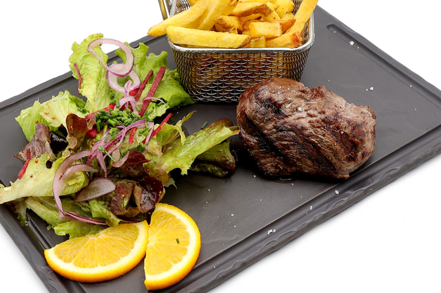  Restaurant de grillade au feu de bois Montpellier -Pièce de bœuf grillée chez  L'Effet Jardin Lattes