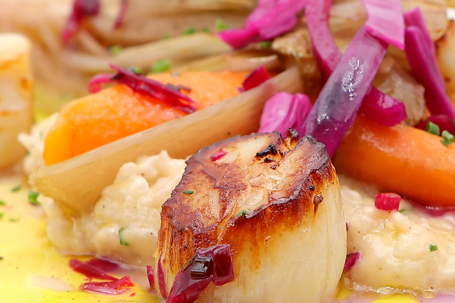 Saint Jacques chez restaurant L'Effet Jardin Lattes