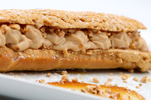 Eclair craquelin façon Paris Brest