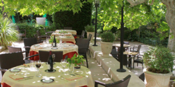 Mazerand Restaurant avec jardin Montpellier à Lattes avec une carte gastronomique dans un cadre superbe aux portes de Montpellier (® SAAM-Fabrice Chort)
