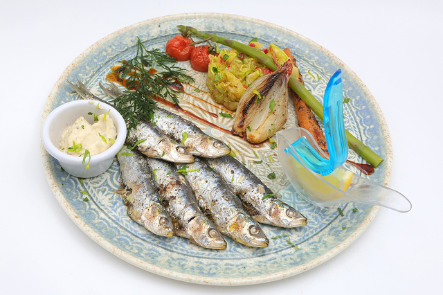Les Poissons d’abord Montpellier • Poissonnerie et restaurant de poissons à Port Marianne (® SAAM- fabrice CHORT)