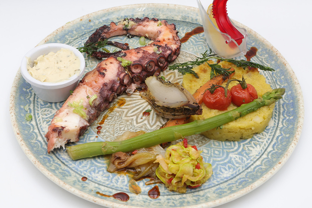 Tentacule de poulpe chez Les Poissons d'abord - Les Meilleurs restaurants de Montpellier