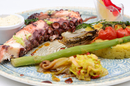 Les Poissons d’abord Montpellier • Poissonnerie et restaurant de poissons à Port Marianne • Plateaux d'huîtres, de coquillages à personnaliser (® SAAM- fabrice CHORT))