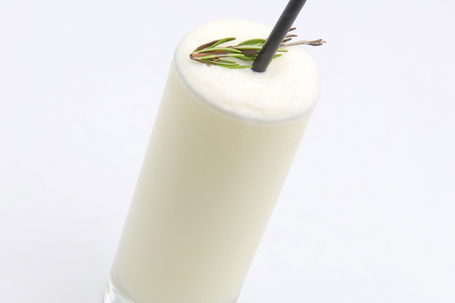 Cocktail Ramos Gin Fizz maison - Nomadic Montpellier