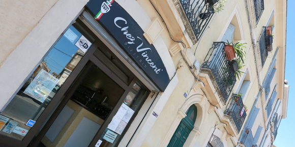 Pizzeria Chez Vincent Montpellier restaurant italien dans le quartier des Beaux Arts  (® SAAM-Fabrice Chort)