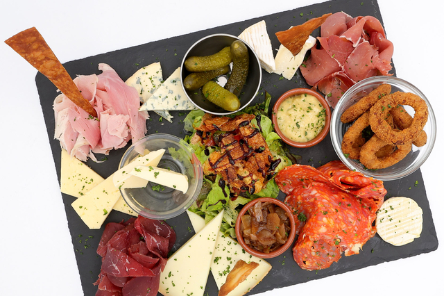 Planche de charcuterie - Restaurant Montpellier Le Trèfle Rouge