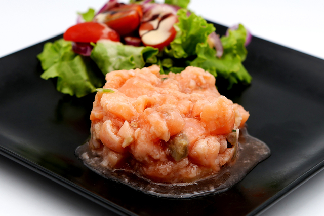 Tartare de saumon - Le Virage Sud - Balaruc-les-Bains